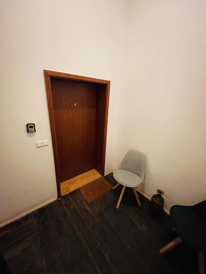 Retro Appartement Im Herzen Von Koeln Deutz Extérieur photo