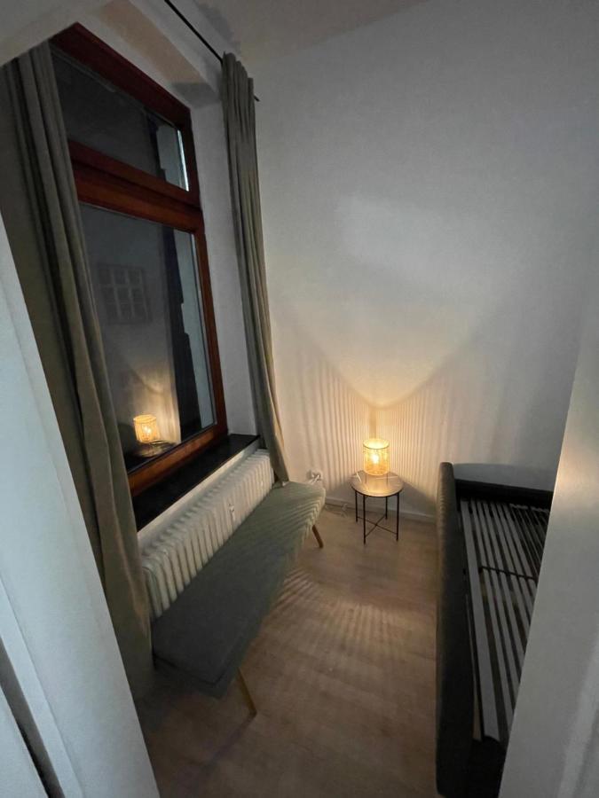 Retro Appartement Im Herzen Von Koeln Deutz Extérieur photo