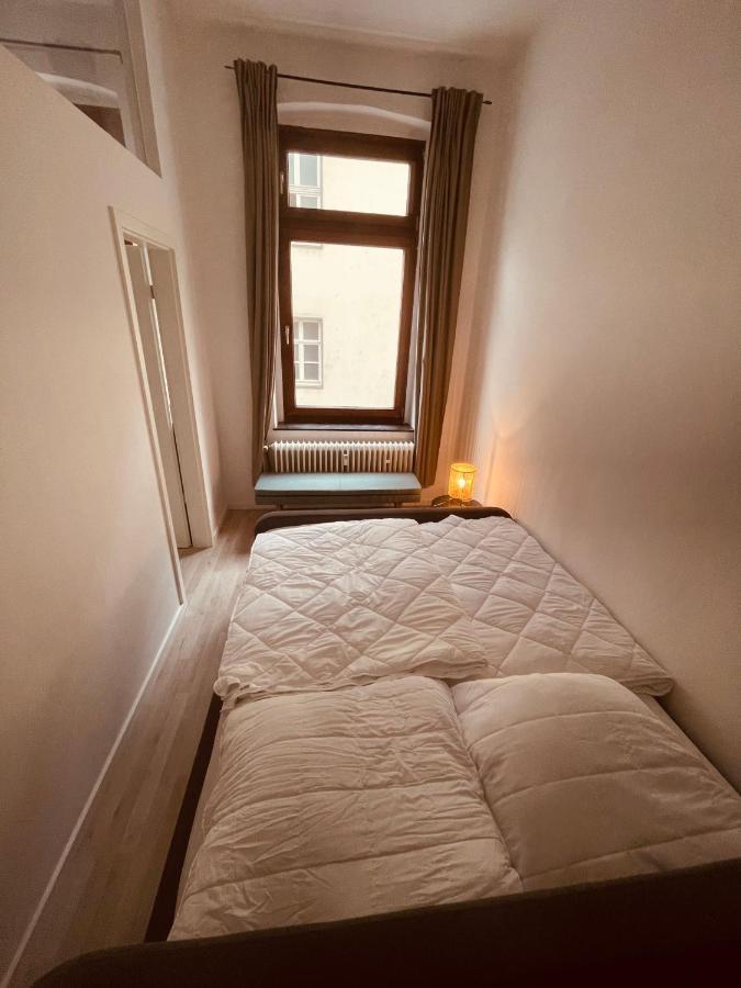 Retro Appartement Im Herzen Von Koeln Deutz Extérieur photo